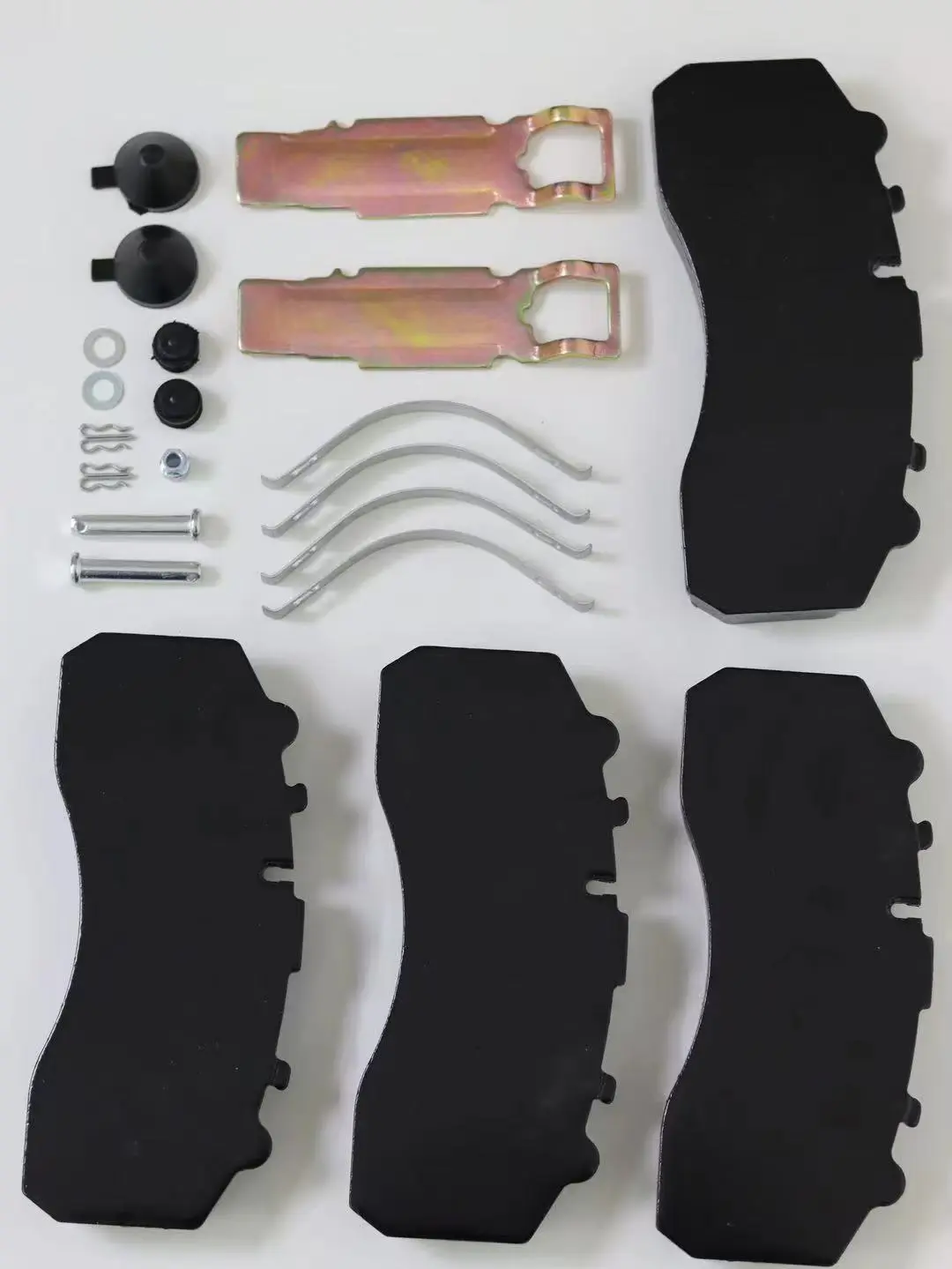 Complete brake pad and accessory kit